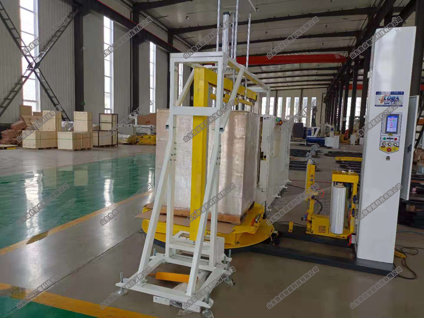 遥控器启动全自动缠膜打包一体机 - 山东鲁佳智能科技有限公司